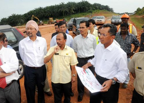 NS02_25052012_LAWAT_JALAN