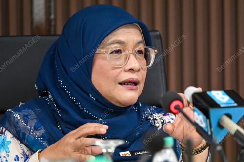 KHALIDAH OMAR