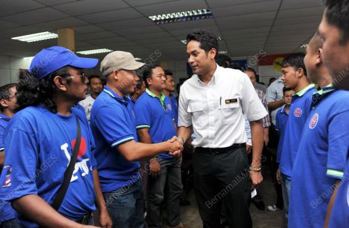 NS02_26092013_KHAIRY_RAI