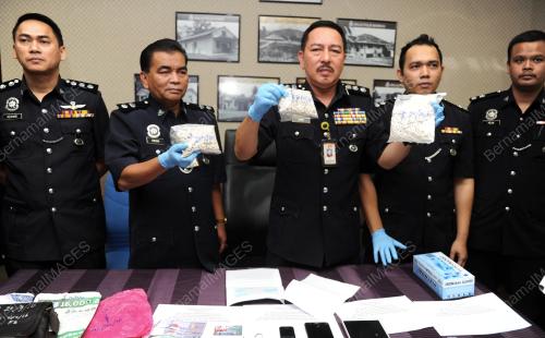 NS02_26092016_POLIS_DADAH