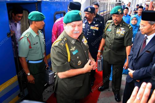 NS02_27022011_SULTAN_JOHOR