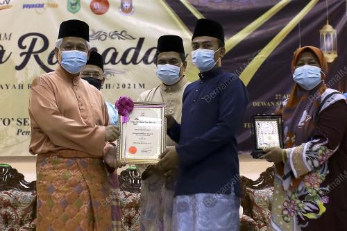 DATUK SERI IDRIS JUSOH