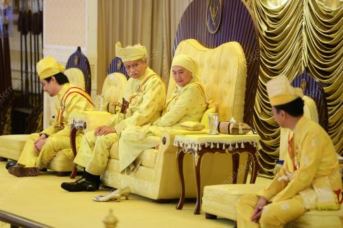 TUANKU MUHRIZ TUANKU MUNAWIR
