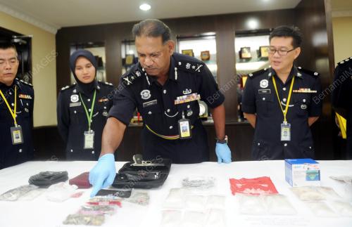 NS02_27072015_POLIS_RAMPAS