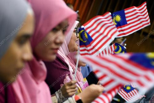 DATUK SERI AMINUDDIN HARUN