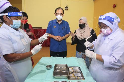 VAKSIN COVID-19 - PELAJAR SEKOLAH