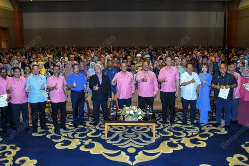 DATUK SERI AMINUDDIN HARUN