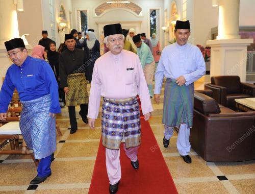 NS02_28052017_BERBUKA