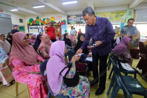 DATUK SERI MOHAMAD HASAN