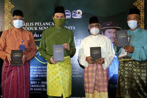 TUNKU ALI REDHAUDDIN TUANKU MUHRIZ