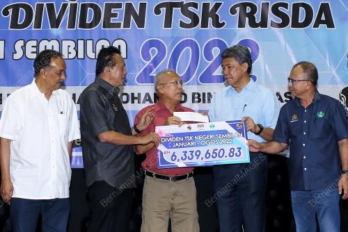DATUK SERI MOHAMAD HASAN