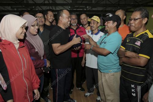 NS02_29112019_BOWLING_BN201911238676