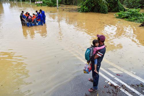 BANJIR DI GEMAS