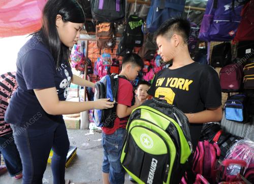 NS02_29122016_PAKAIAN_SEKOLAH