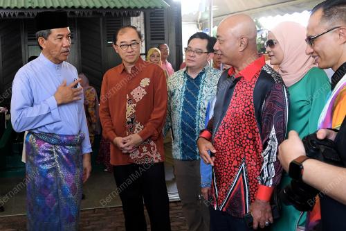 DATUK SERI MOHAMAD HASAN