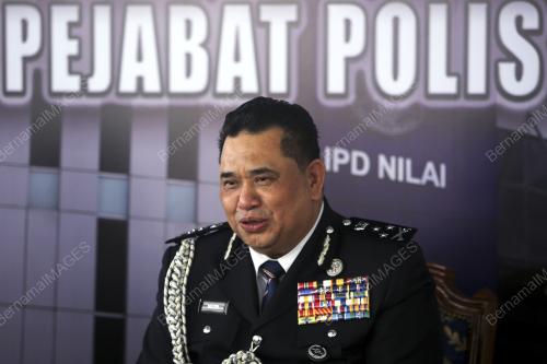 DATUK HUZIR MOHAMED