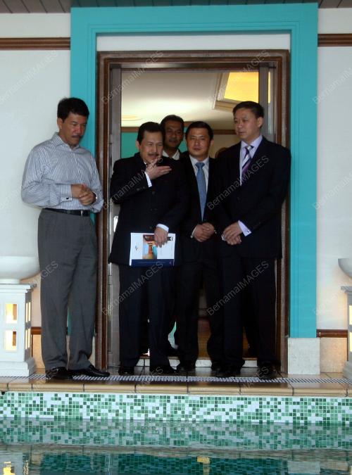 DATUK SERI MOHAMAD HASAN