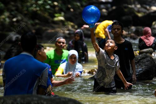 CUTI HARI PEKERJA
