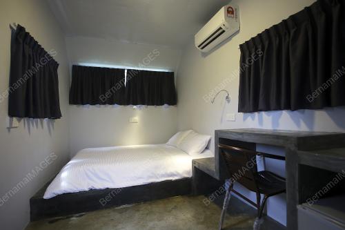 DURIAN ECOLODGE