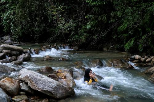 PUSAT REKREASI HUTAN LIPUR ULU BENDUL