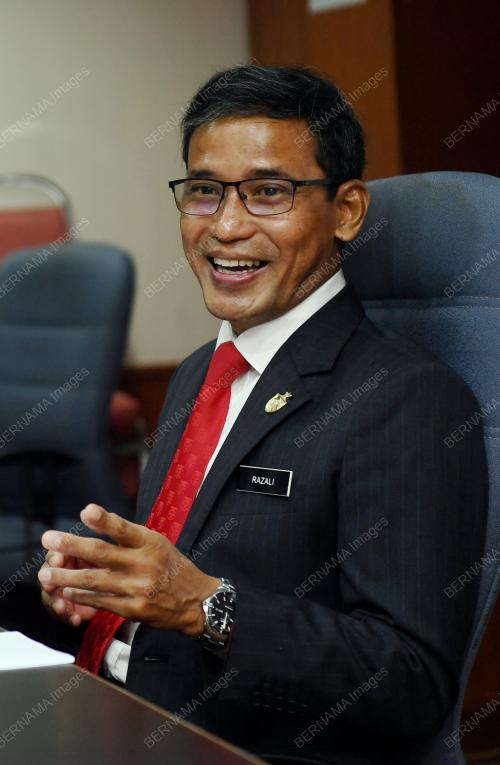 DATUK DR RAZALI AB MALIK