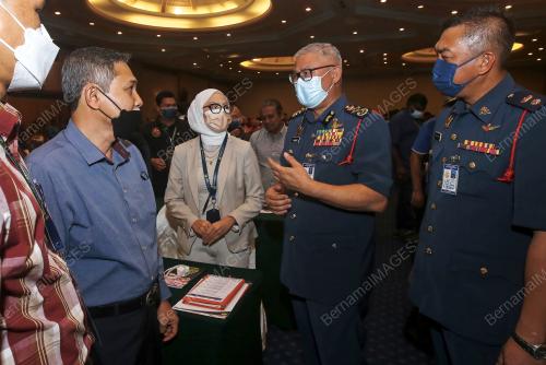DATUK SERI MOHAMMAD HAMDAN WAHID