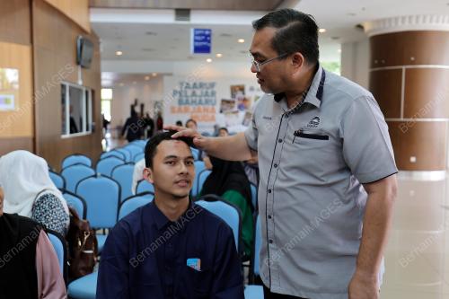 PROF DATUK DR SHARIFUDIN MD SHAARANI
