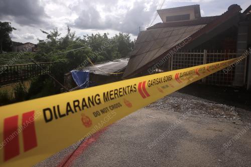 BENCANA TANAH RUNTUH