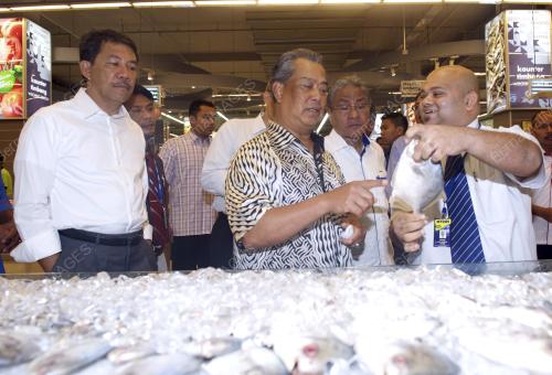 NS03_04022014_MUHYIDDIN_LAWAT