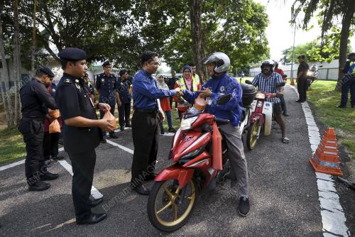 NS03_04062018_ADVOKASI