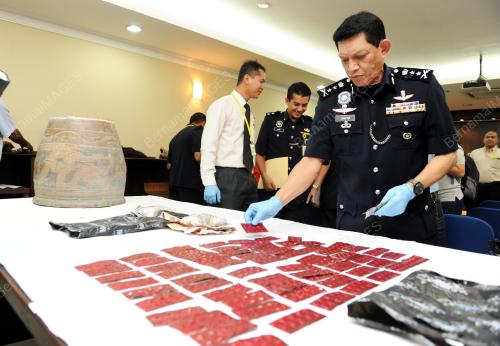 NS03_04092015_POLIS_DADAH