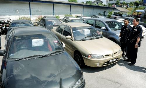 NS03_04102012_POLIS_SAMUN