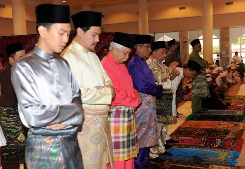 NS03_05102014_TUANKU_MUHRIZ