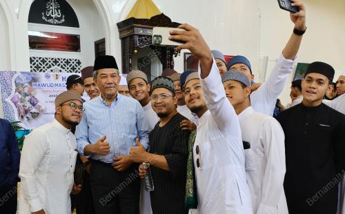 DATUK SERI MOHAMAD HASAN