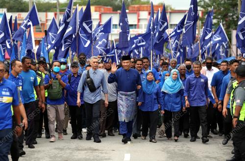 DATUK SERI MOHAMAD HASAN
