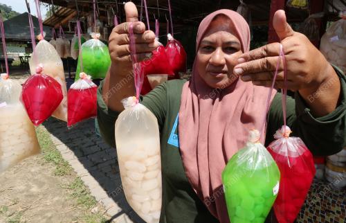 BUAH BELULUK