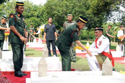 NS03_06122013_AGONG_RAMD
