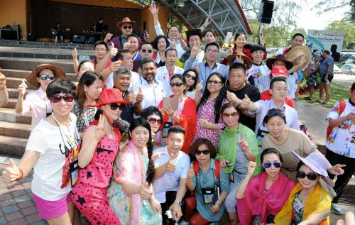 NS03_07032016_PELANCONG_LAWAT