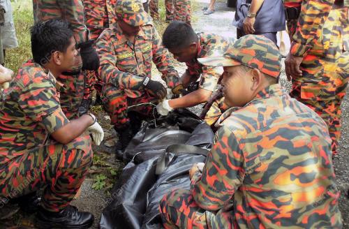 BOMBA DAN PENYELAMAT