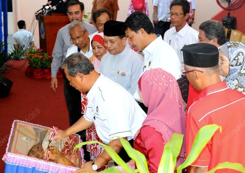 NS03_08032013_MUHYIDDIN_SEKOLAH