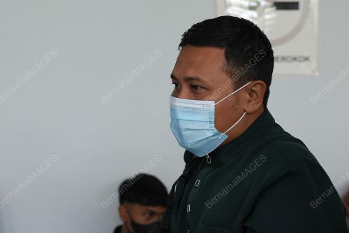 MAHKAMAH_TRAVEL
