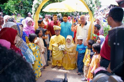 PERKAHWINAN ORANG KERDIL