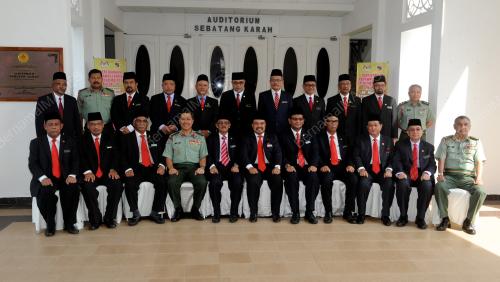NS03_10062015_PERSIDANGAN_SYARIAH