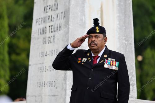 HARI PAHLAWAN
