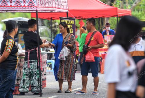 PASAR TAMU DAYAK SEREMBAN