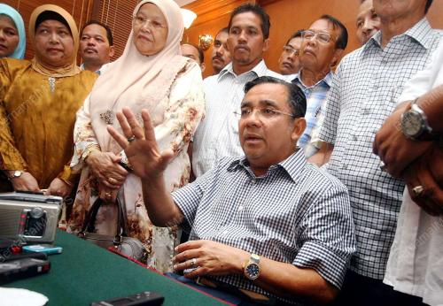 MOHD ISA ABDUL SAMAD