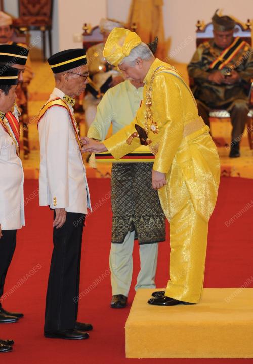 NS03_12022015_TUANKU_MUHRIZ