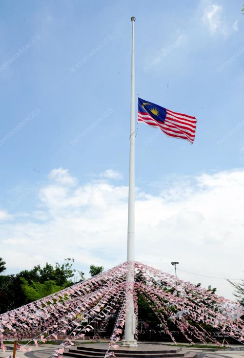 NS03_12092017_BENDERA