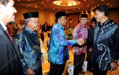 NS03_12112015_KONVENSYEN_SYARIAH