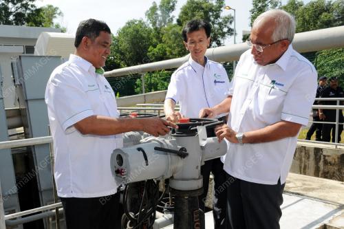NS03_12122013_MAHDZIR_LAWAT